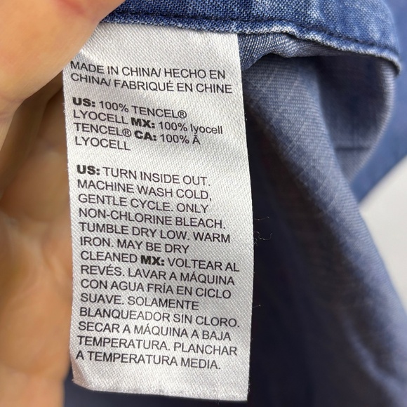 Chicos Long Sleeve Tunic Shirt Sz 2 = 12/14 Blue Tencel Denim Stapel Minimalist - Picture 6 of 10